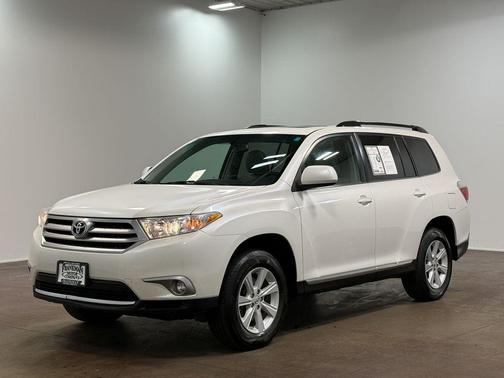 2013 Toyota Highlander SE