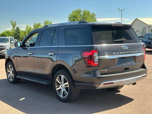 Dark Matter Gray Metallic 2024 Ford Expedition Limited