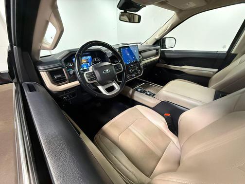 Dark Matter Gray Metallic 2024 Ford Expedition Limited