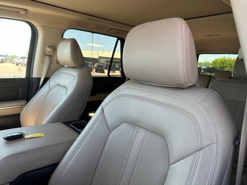 Dark Matter Gray Metallic 2024 Ford Expedition Limited