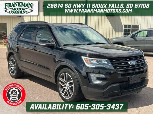 White Platinum Metallic Tri-Coat 2017 Ford Explorer sport