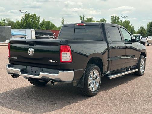 Diamond Black Crystal Pearlcoat 2023 RAM 1500 Big Horn/Lone Star