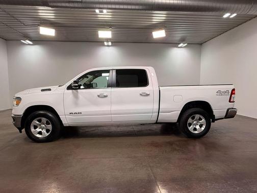 Bright White Clearcoat 2020 RAM 1500 Big Horn/Lone Star