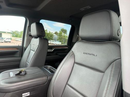 Summit White 2024 GMC Sierra 3500 Denali