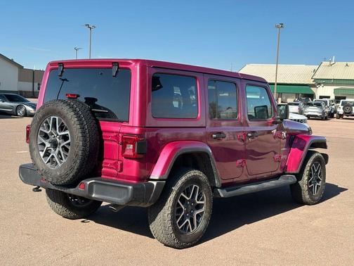 Limited Edition Tuscadero Pearlcoat 2024 Jeep Wrangler 4-Door Sahara