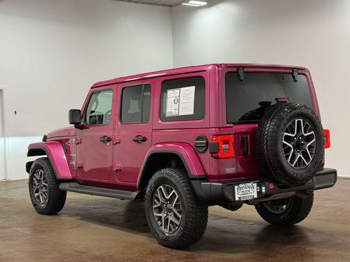 Limited Edition Tuscadero Pearlcoat 2024 Jeep Wrangler 4-Door Sahara