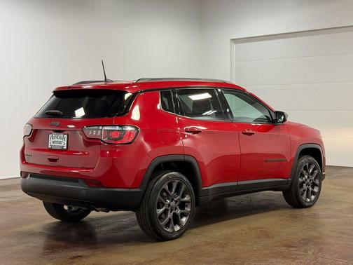 2021 Jeep Compass 80th Special Edition