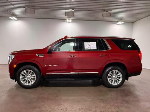 Volcanic Red Tintcoat 2023 GMC Yukon SLT