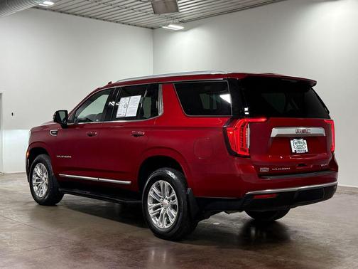 Volcanic Red Tintcoat 2023 GMC Yukon SLT