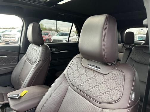 Black Metallic 2025 Ford Explorer Platinum