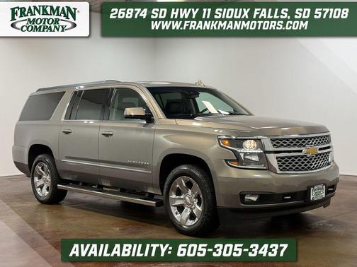 Pepperdust Metallic 2019 Chevrolet Suburban LT