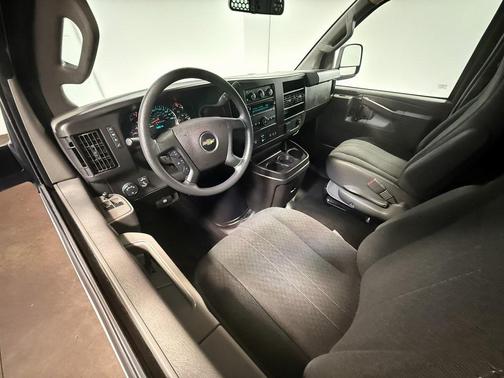 2024 Chevrolet Express 2500 RWD 2500 Regular Wheelbase WT