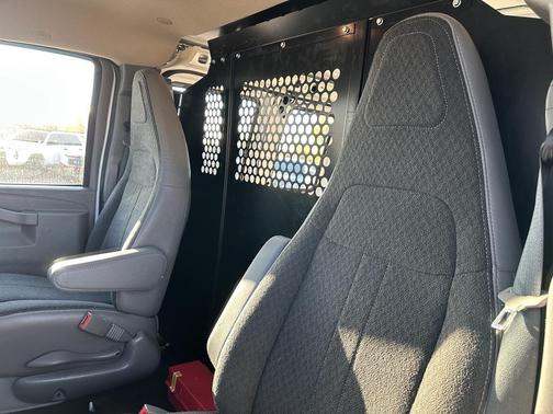 2024 Chevrolet Express 2500 RWD 2500 Regular Wheelbase WT