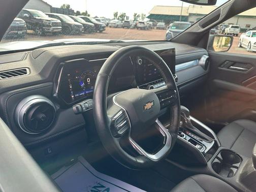 Summit White 2023 Chevrolet Colorado LT
