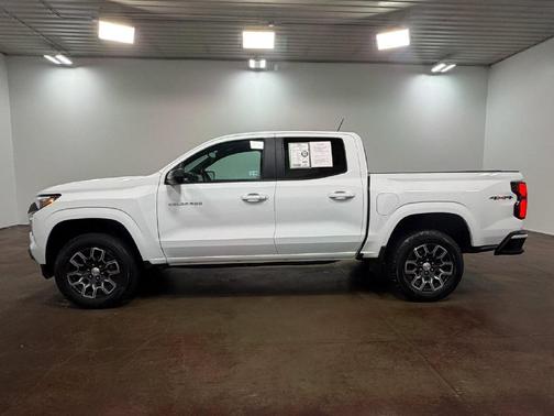 Summit White 2023 Chevrolet Colorado LT