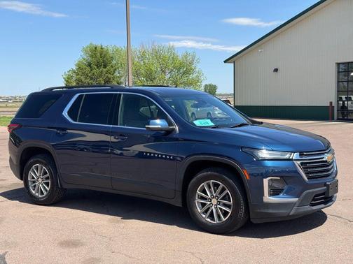 Northsky Blue Metallic 2023 Chevrolet Traverse LT Cloth
