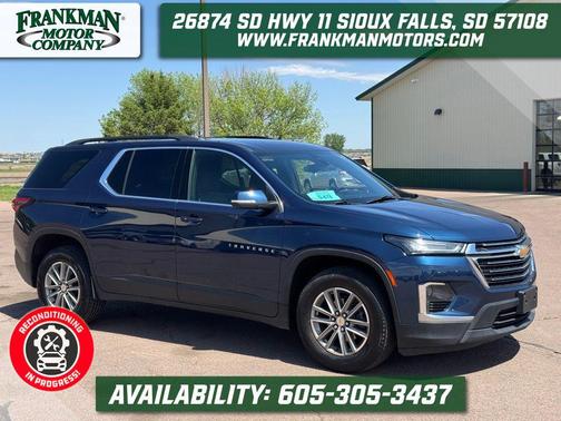 Northsky Blue Metallic 2023 Chevrolet Traverse LT Cloth