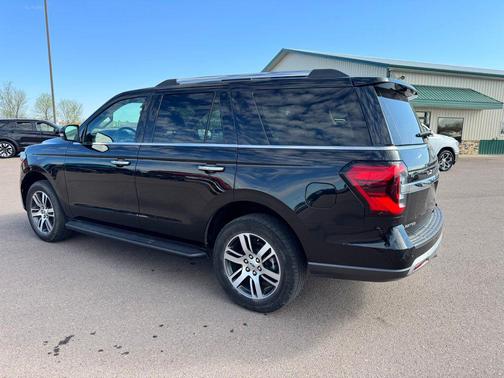 Black Metallic 2024 Ford Expedition Limited