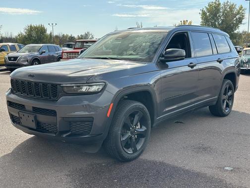 2023 Jeep Grand Cherokee L Altitude