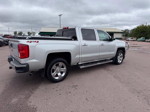 Silver Ice Metallic 2018 Chevrolet Silverado 1500 LTZ