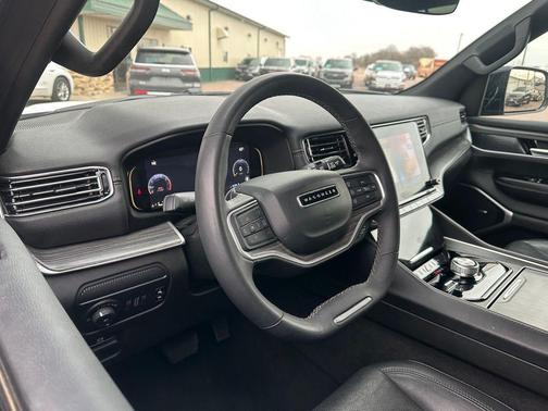 2024 Jeep Wagoneer Series II 4x4