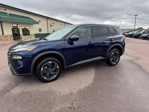 Deep Ocean Blue Pearl 2024 Nissan Rogue SV