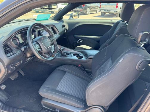 Granite Pearlcoat 2023 Dodge Challenger SXT