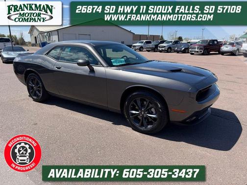 Granite Pearlcoat 2023 Dodge Challenger SXT