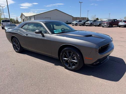 Granite Pearlcoat 2023 Dodge Challenger SXT