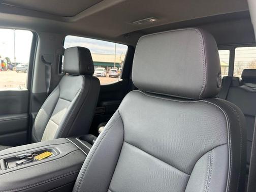 Iridescent Pearl Tricoat 2021 Chevrolet Silverado 1500 LTZ