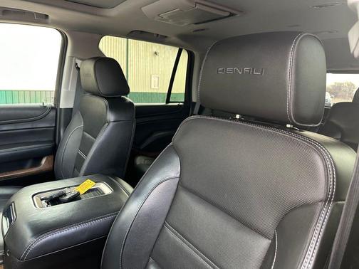 2020 GMC Yukon Denali