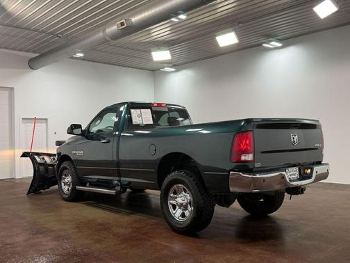 Bright White Clearcoat 2018 RAM 3500 SLT Regular Cab 4x4 8' Box