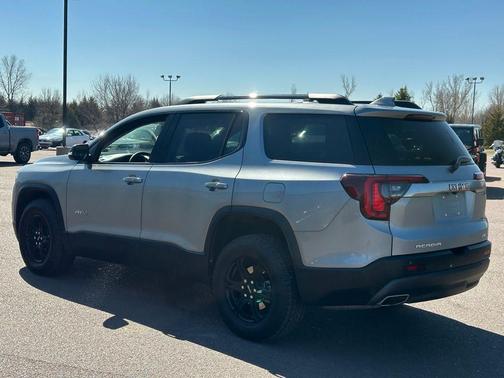 Sterling Metallic 2023 GMC Acadia AWD AT4