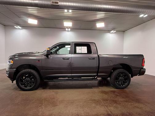 Granite Crystal Metallic Clearcoat 2024 RAM 3500 Laramie Crew Cab 4x4 6'4' Box
