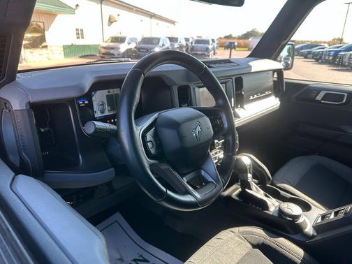 Iconic Silver Metallic 2023 Ford Bronco Big Bend