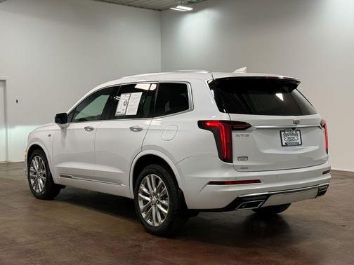 2023 Cadillac XT6 Premium Luxury AWD