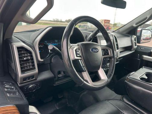 Ruby Red Metallic Tinted Clearcoat 2019 Ford F-150 Lariat