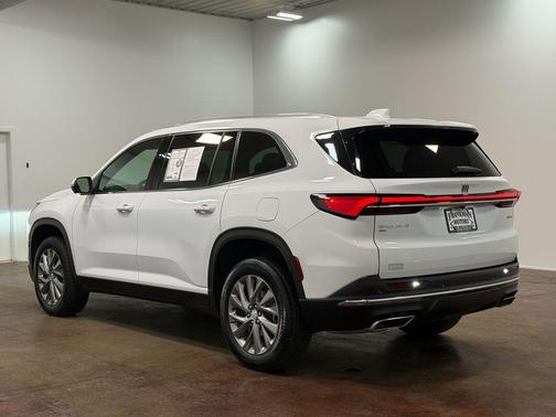 2025 Buick Enclave Preferred FWD