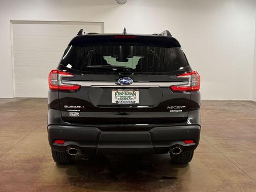 Crystal Black Silica 2023 Subaru Ascent Limited 7-Passenger