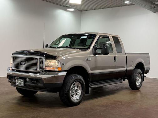 Arizona Beige Clearcoat Metallic 2002 Ford F-250 Lariat