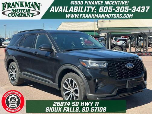 Black Metallic 2025 Ford Explorer ST-Line