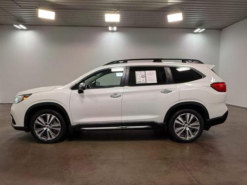 Crystal White Pearl 2019 Subaru Ascent Touring 7-Passenger