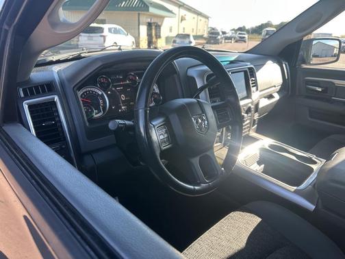 2018 RAM 2500 Big Horn Crew Cab 4x4 6'4' Box