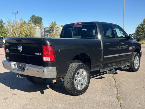 2018 RAM 2500 Big Horn Crew Cab 4x4 6'4' Box