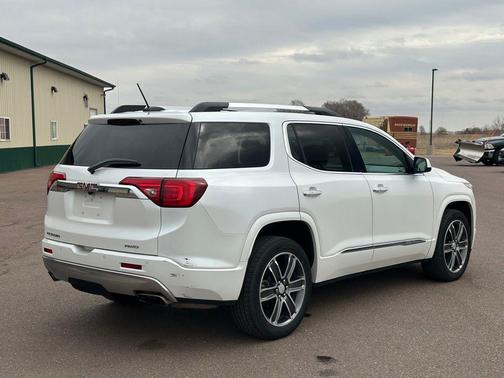 2018 GMC Acadia Denali