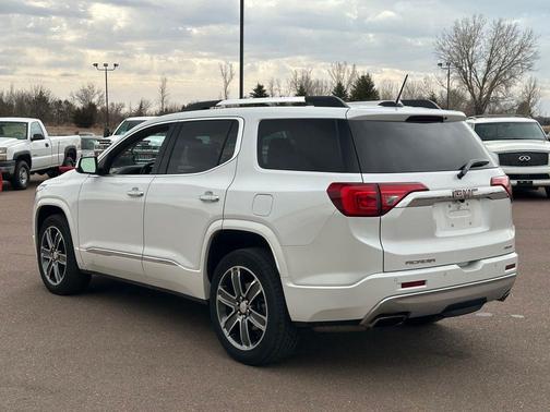 2018 GMC Acadia Denali
