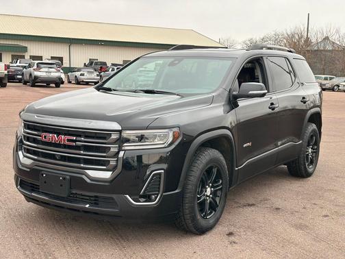 2023 GMC Acadia AWD AT4