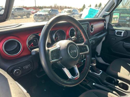 Bright White Clearcoat 2022 Jeep Wrangler Unlimited Rubicon