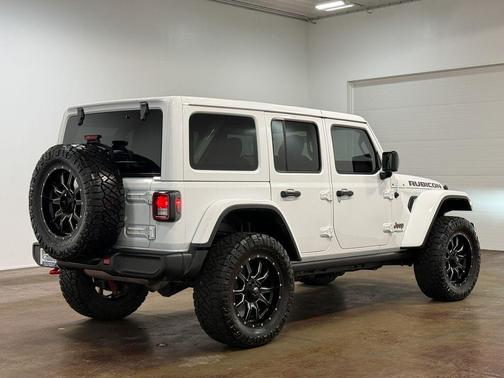 Bright White Clearcoat 2022 Jeep Wrangler Unlimited Rubicon