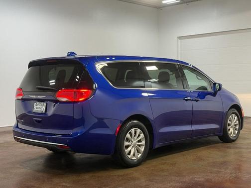 2019 Chrysler Pacifica Touring Plus